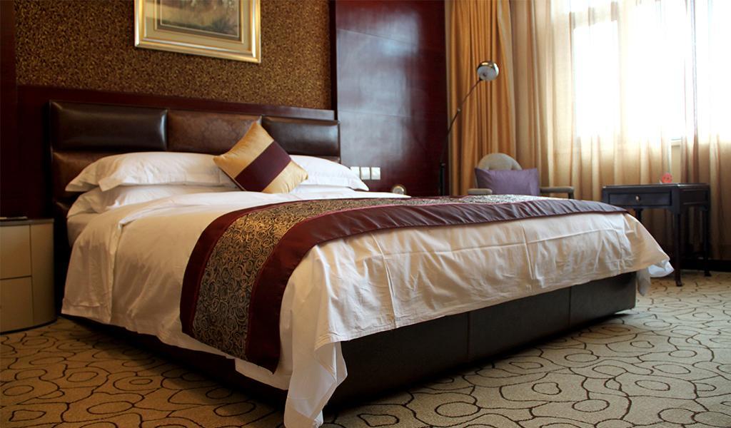 Dynasty International Hotel Kunming Zimmer foto