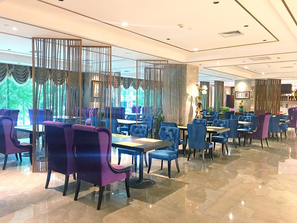 Dynasty International Hotel Kunming Exterior foto